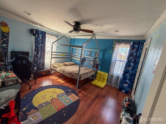 199 E Arthur Place, Iselin, NJ 08830