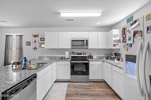 23 Bay Breeze Lane, Beaufort, SC 29907