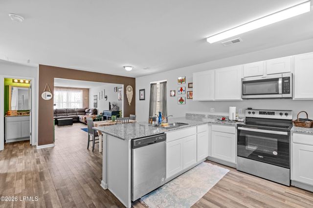 23 Bay Breeze Lane, Beaufort, SC 29907
