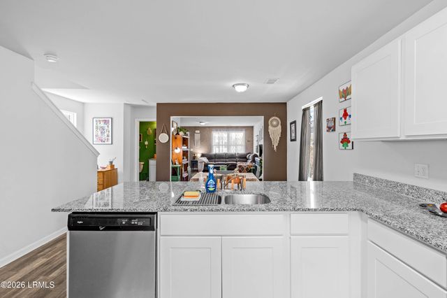 23 Bay Breeze Lane, Beaufort, SC 29907