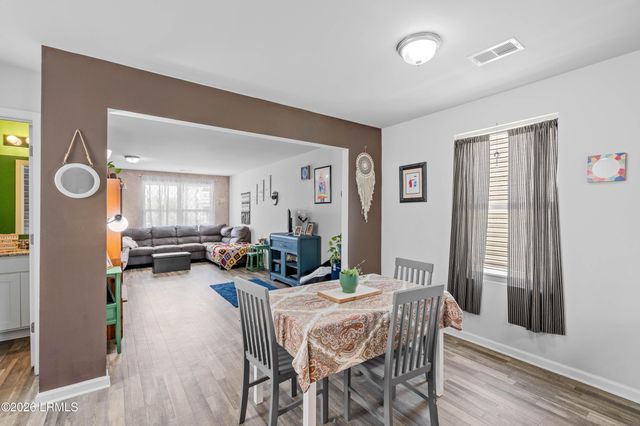 23 Bay Breeze Lane, Beaufort, SC 29907