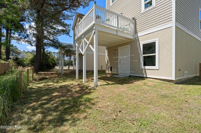 23 Bay Breeze Lane, Beaufort, SC 29907