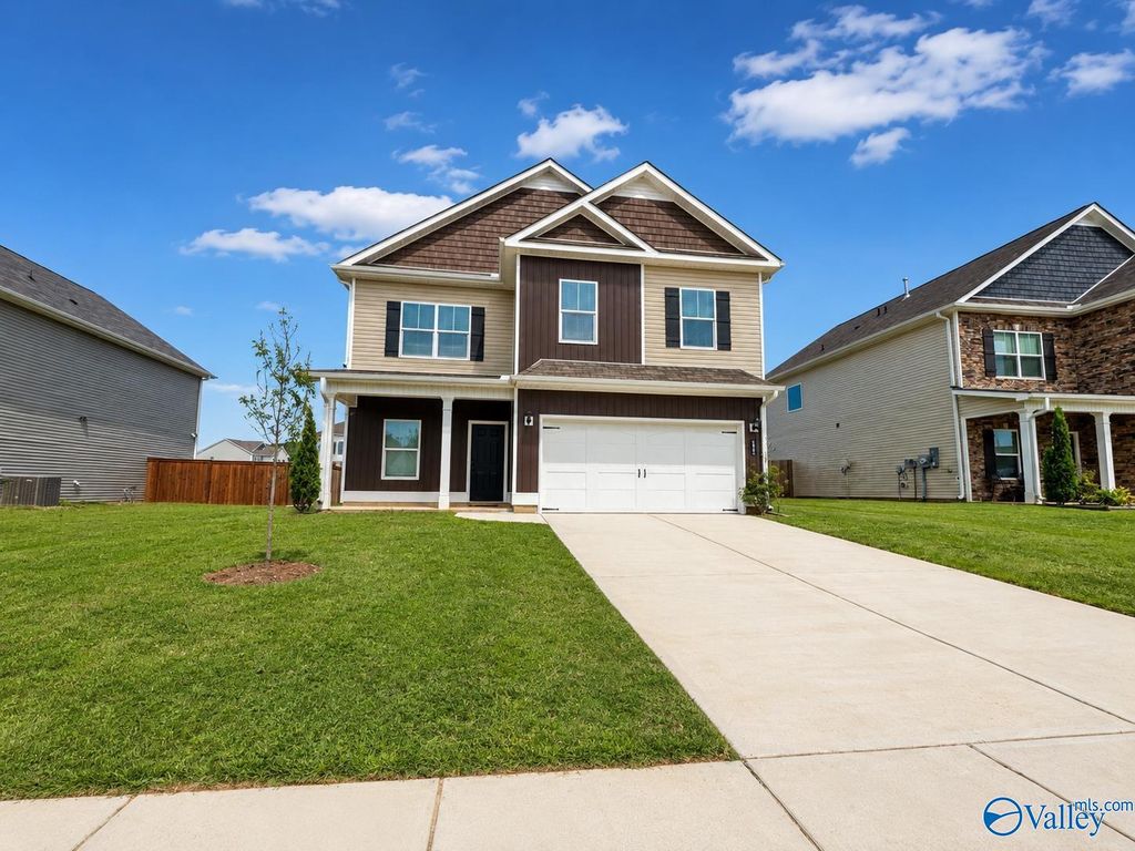121 Emma Grace Lane, New Market, AL 35761