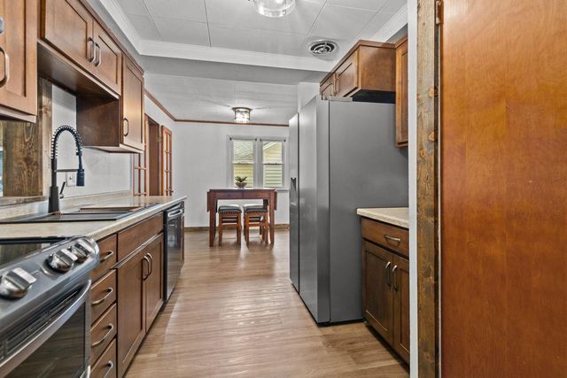 1223 W SUMMER STREET, Appleton, WI 54914