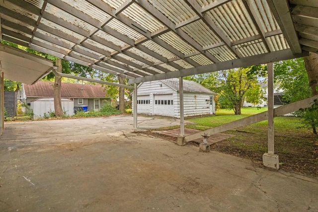 1223 W SUMMER STREET, Appleton, WI 54914