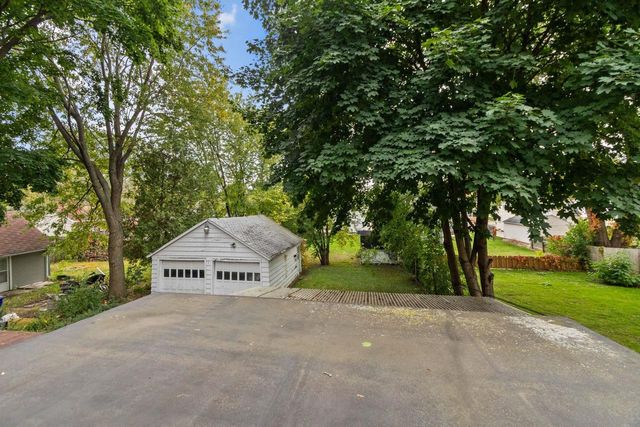 1223 W SUMMER STREET, Appleton, WI 54914