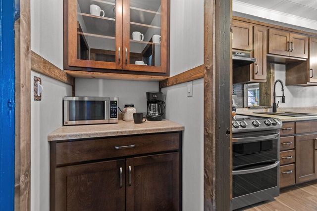 1223 W SUMMER STREET, Appleton, WI 54914