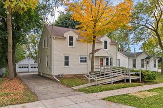 1223 W SUMMER STREET, Appleton, WI 54914