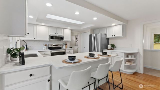 6504 119th Avenue SE, Bellevue, WA 98006