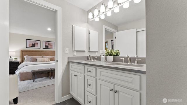 6504 119th Avenue SE, Bellevue, WA 98006
