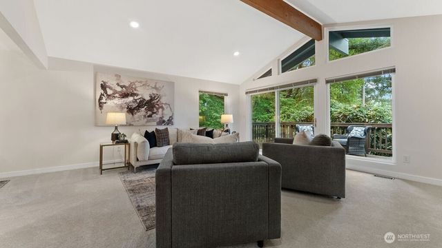 6504 119th Avenue SE, Bellevue, WA 98006