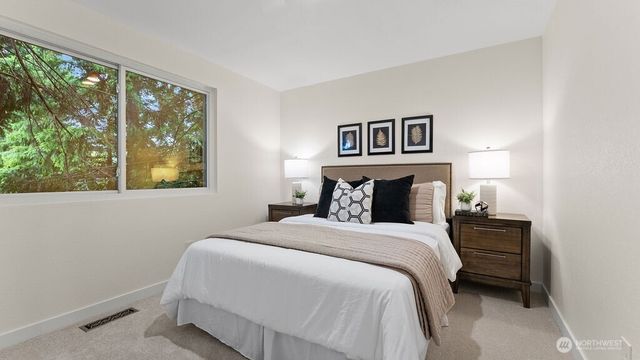 6504 119th Avenue SE, Bellevue, WA 98006