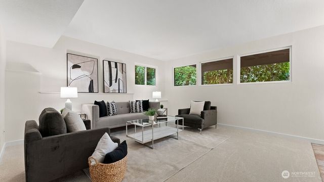 6504 119th Avenue SE, Bellevue, WA 98006