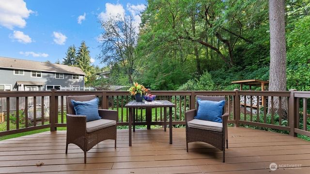 6504 119th Avenue SE, Bellevue, WA 98006