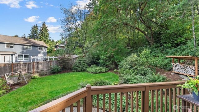 6504 119th Avenue SE, Bellevue, WA 98006