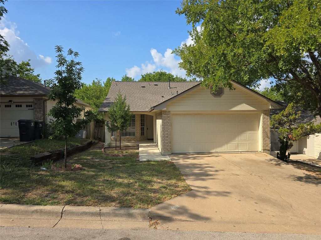 4911 Edenbourgh LN, Austin, TX 78754