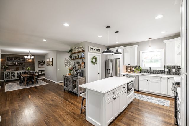 794 Brights Ln, Gallatin, TN 37066