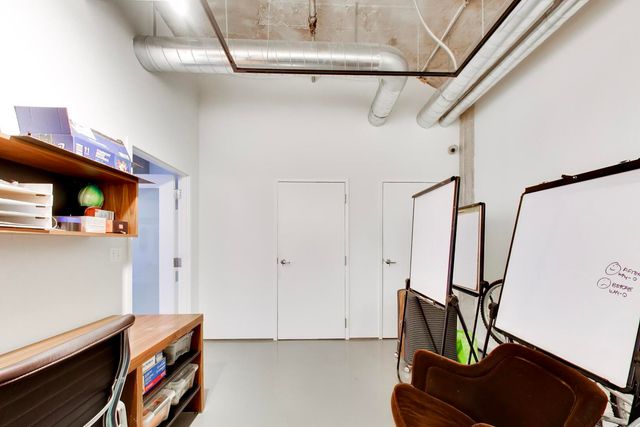 110 N PEORIA Street, Chicago, IL 60607