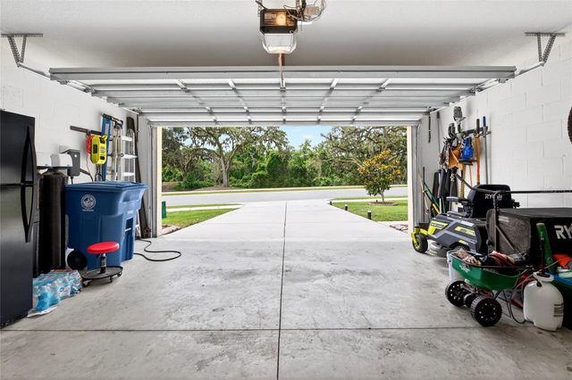 6647 REDBAY DRIVE, Brooksville, FL 34602