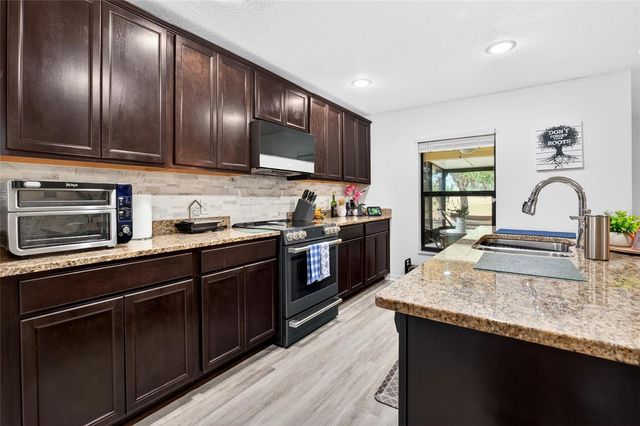 6647 REDBAY DRIVE, Brooksville, FL 34602