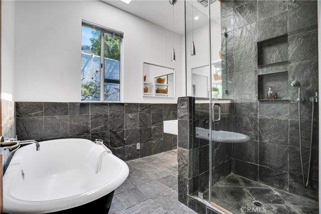 8738 Wonderland Avenue, Los Angeles, CA 90046