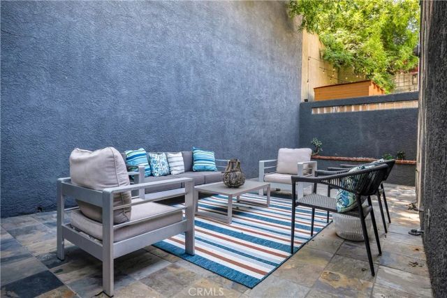 8738 Wonderland Avenue, Los Angeles, CA 90046