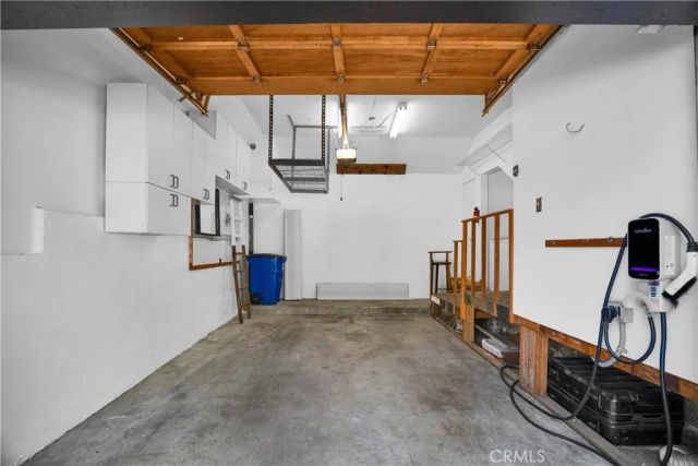 8738 Wonderland Avenue, Los Angeles, CA 90046