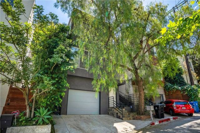 8738 Wonderland Avenue, Los Angeles, CA 90046