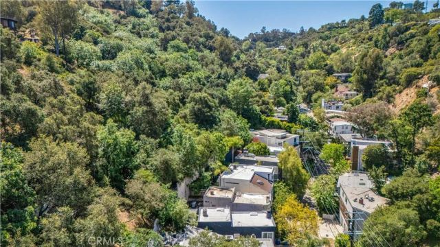 8738 Wonderland Avenue, Los Angeles, CA 90046