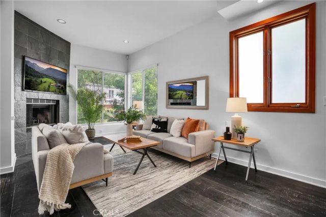 8738 Wonderland Avenue, Los Angeles, CA 90046