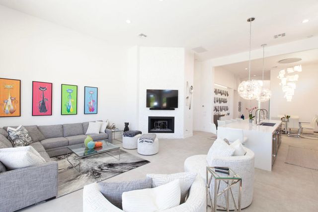 49700 Mission Drive W, La Quinta, CA 92253