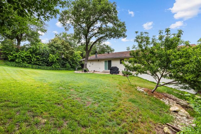 420 Brookwood Drive, Woodway, TX 76712