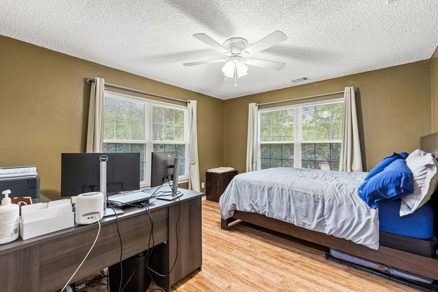 420 Brookwood Drive, Woodway, TX 76712