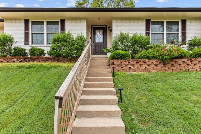 420 Brookwood Drive, Woodway, TX 76712