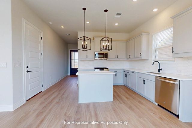 2301 Spokane DR, Leander, TX 78641