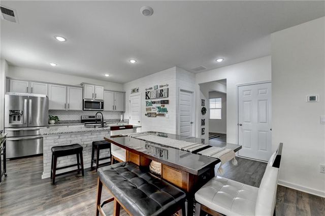 86 Canyon Ferry Way, Hoschton, GA 30548