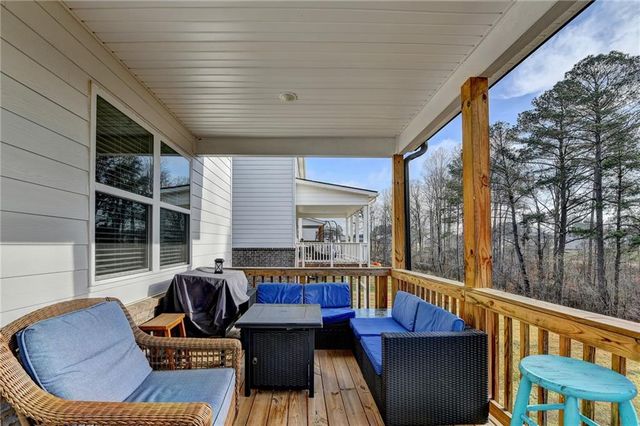 86 Canyon Ferry Way, Hoschton, GA 30548