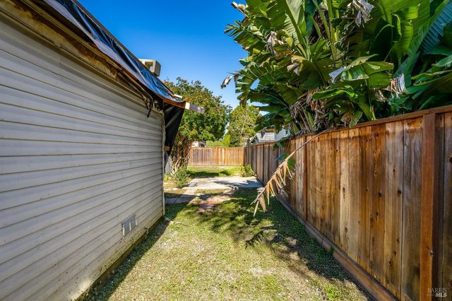 1210 Capitol St, Vallejo, CA 94590