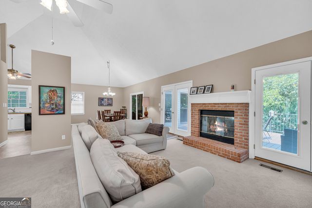 131 Sunrise Drive, Lavonia, GA 30553