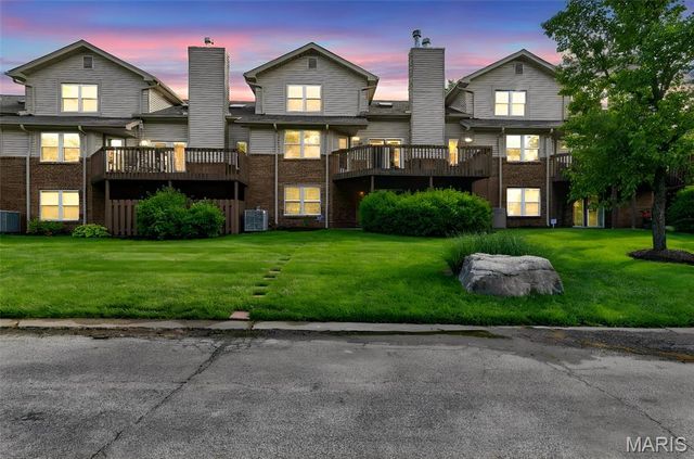 10863 Picadily Square Drive, St Louis, MO 63146