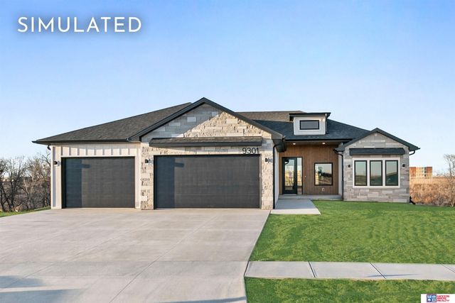 8820 Dragonfly Lane, Lincoln, NE 68526