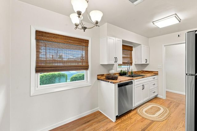 5612 Bradd Way, Sacramento, CA 95822