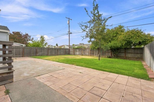 5612 Bradd Way, Sacramento, CA 95822