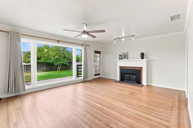 5612 Bradd Way, Sacramento, CA 95822