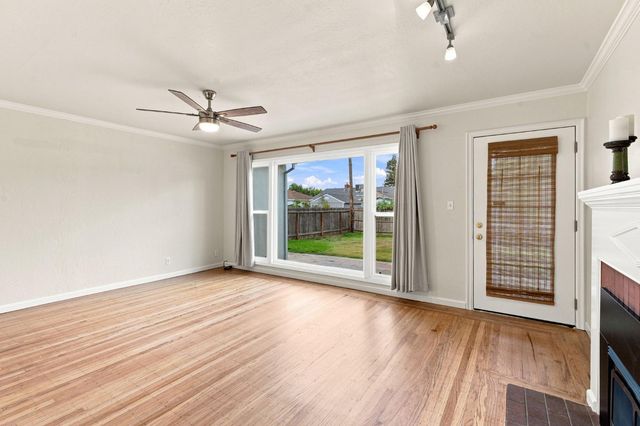 5612 Bradd Way, Sacramento, CA 95822