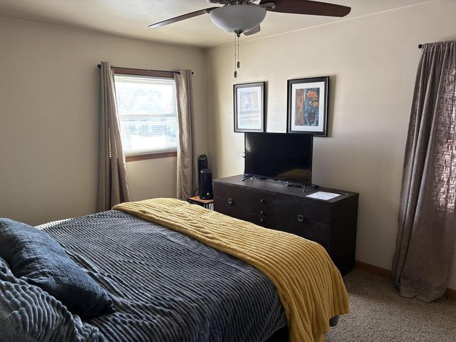 1707 W Wilbur AVENUE, Milwaukee, WI 53221