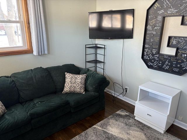 1707 W Wilbur AVENUE, Milwaukee, WI 53221