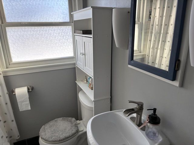 1707 W Wilbur AVENUE, Milwaukee, WI 53221