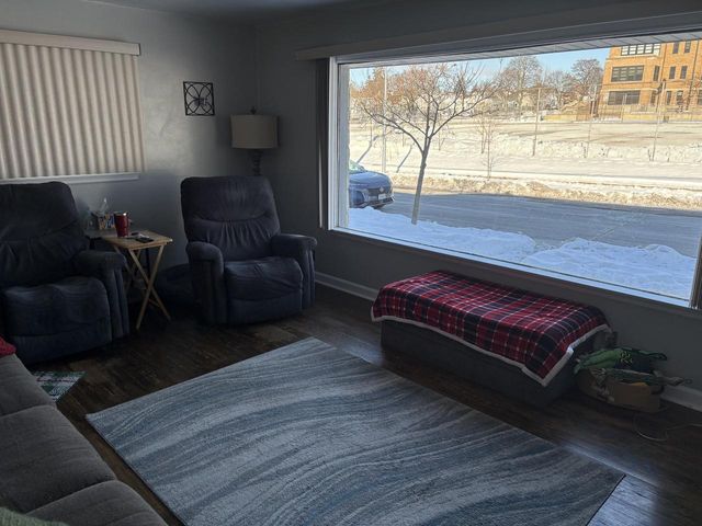 1707 W Wilbur AVENUE, Milwaukee, WI 53221