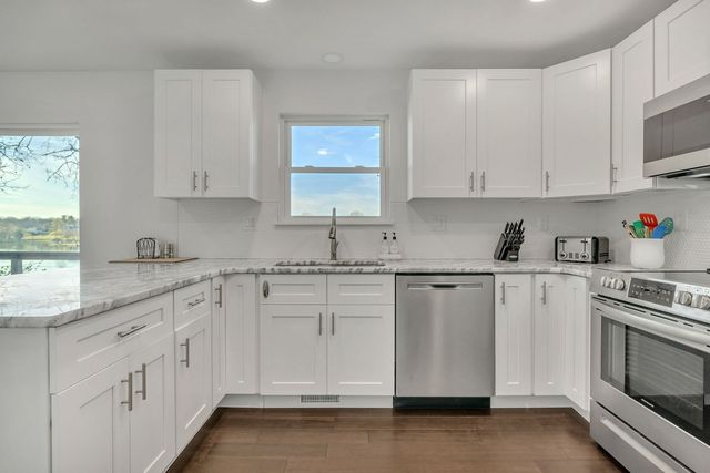 939 Aqua Dr, Gallatin, TN 37066